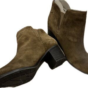 Easy Spirit Women's Short Boot Brown/Tan Suede US 12 new